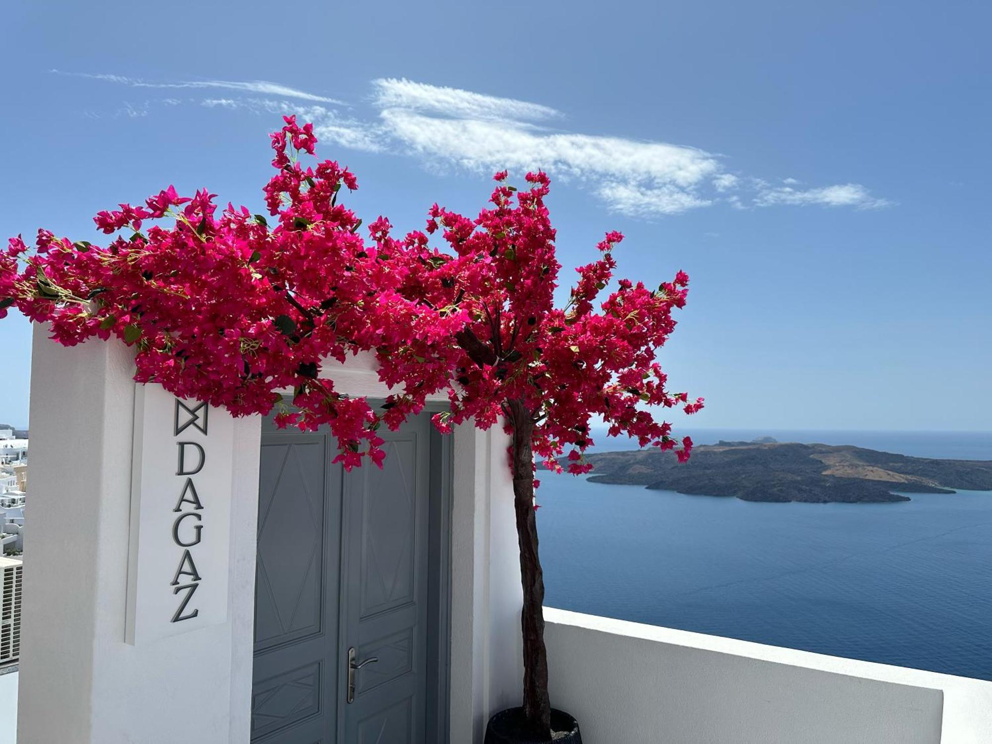 Dagaz * Fira (Santorini)